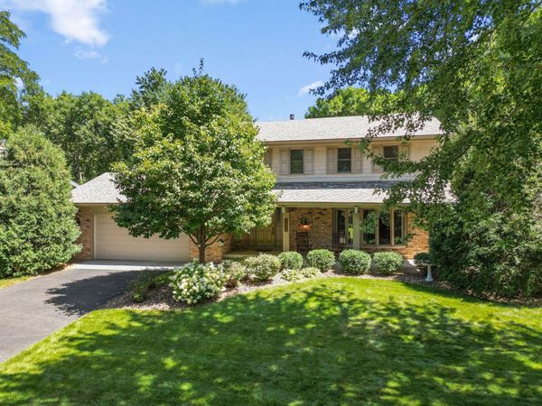 9903 Balmoral Lane, Eden Prairie, MN 55347