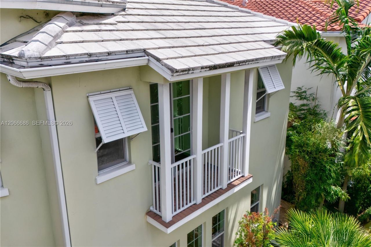 1749 NE 9th St , Fort Lauderdale, FL 33304 Photo