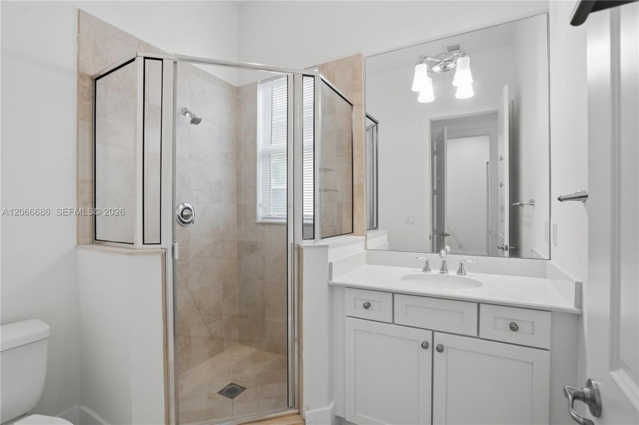 1749 NE 9th St , Fort Lauderdale, FL 33304 Photo