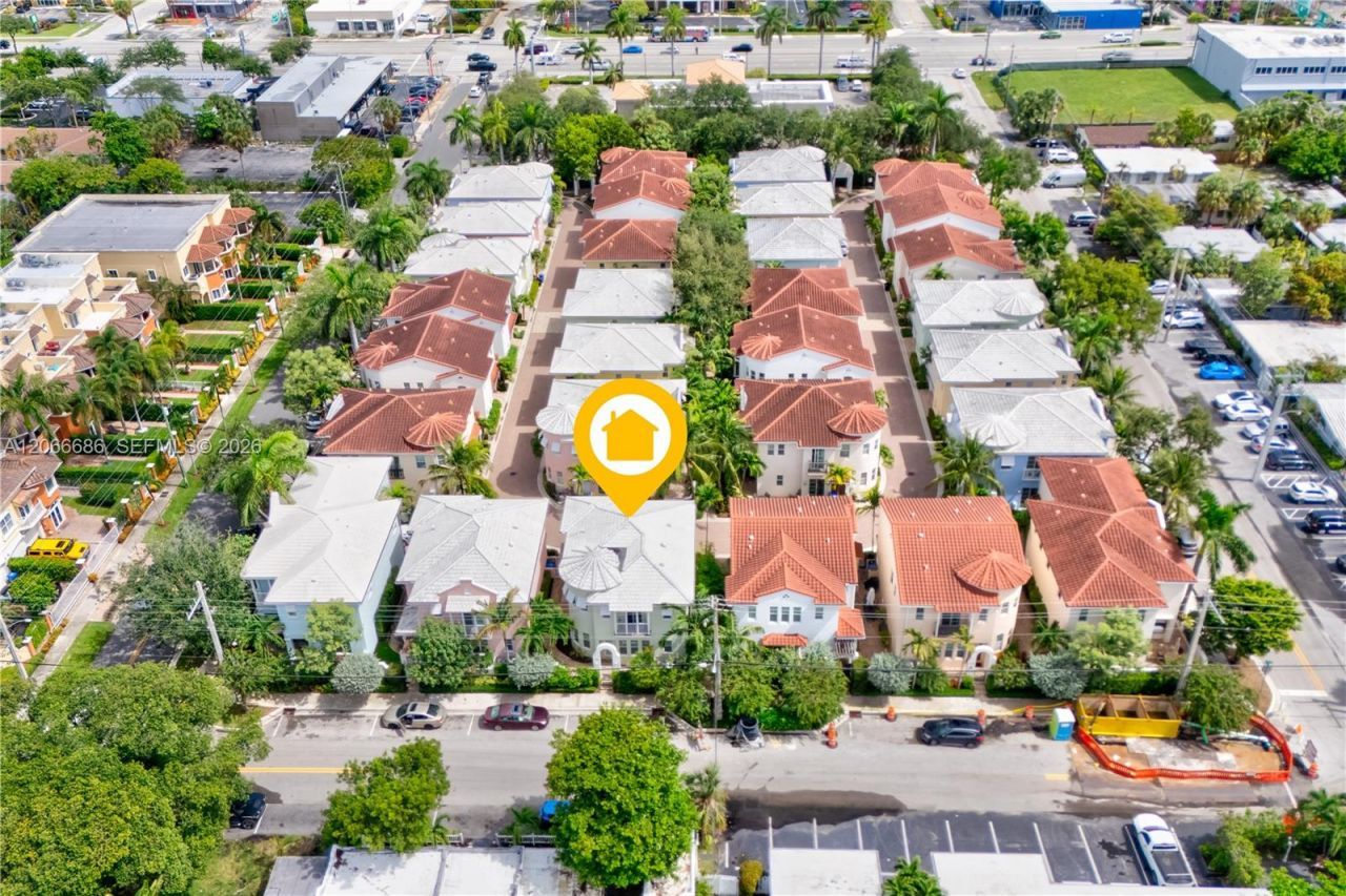 1749 NE 9th St , Fort Lauderdale, FL 33304 Photo