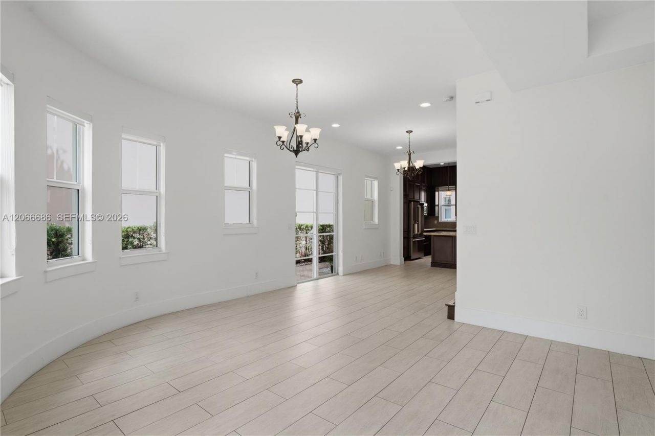 1749 NE 9th St , Fort Lauderdale, FL 33304 Photo