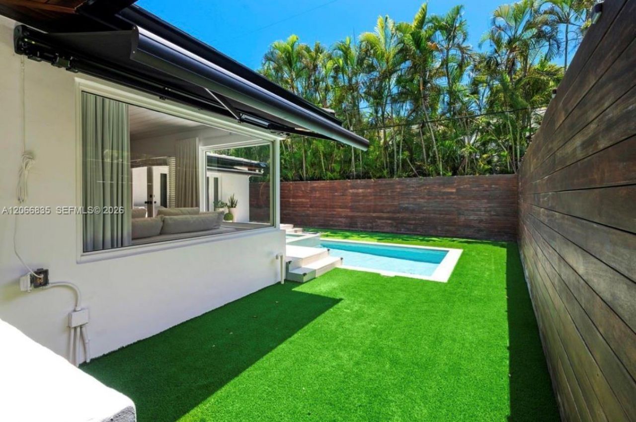 5711 Michelangelo St , Coral Gables, FL 33146 Photo