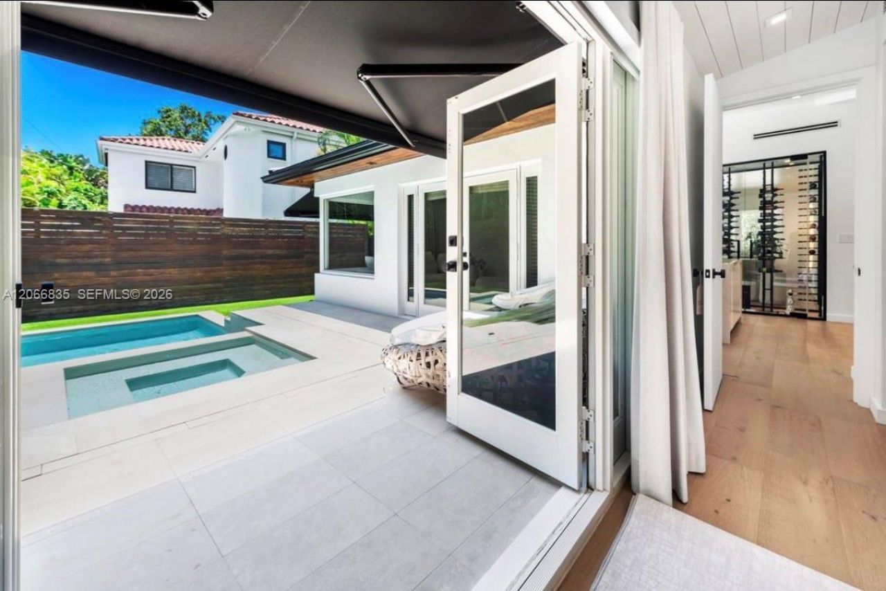 5711 Michelangelo St , Coral Gables, FL 33146 Photo