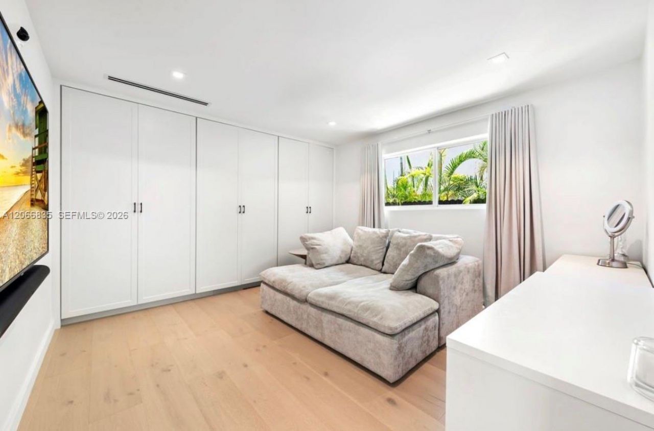 5711 Michelangelo St , Coral Gables, FL 33146 Photo