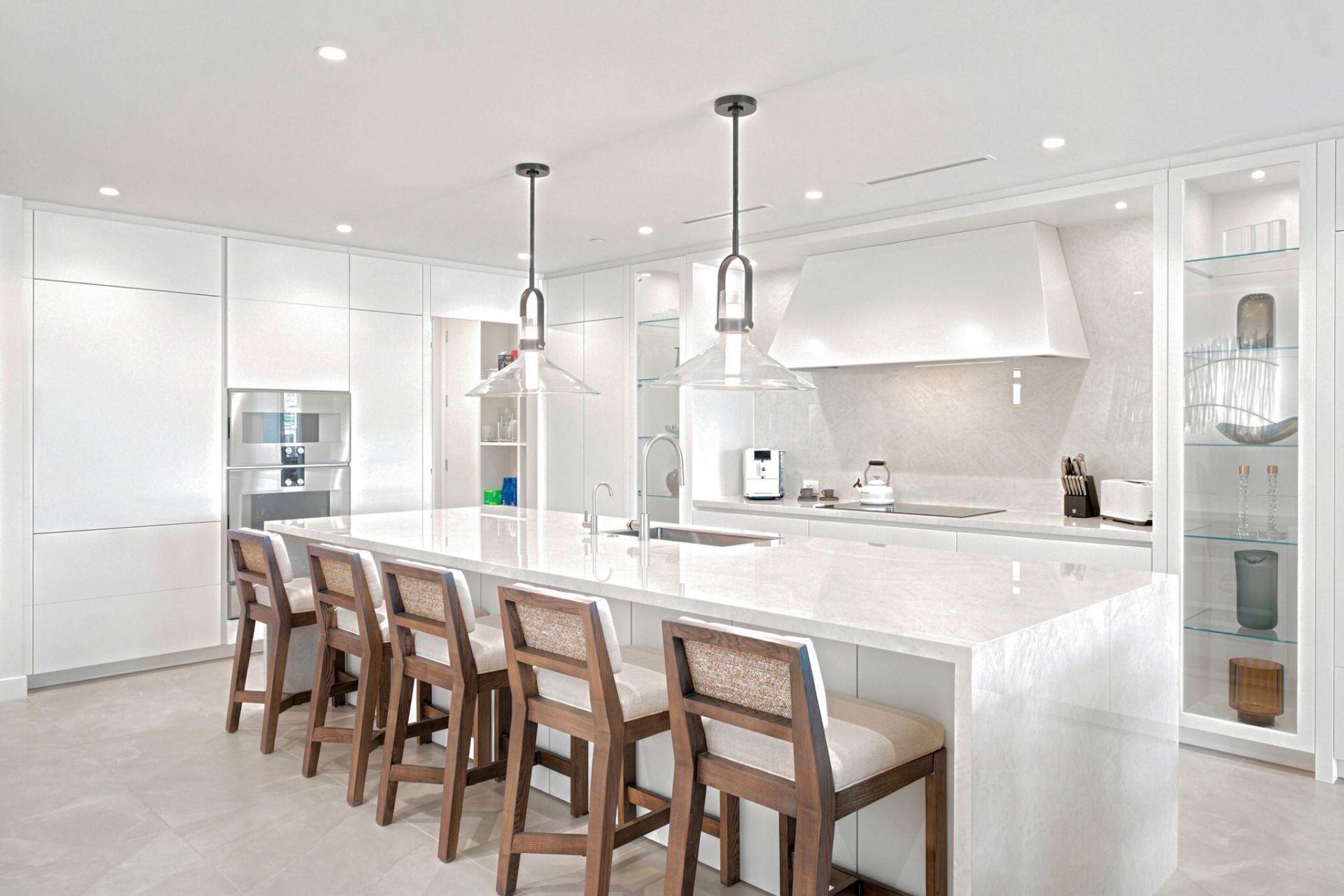 220 SE Mizner Boulevard, Unit 503, Boca Raton, FL 33432 Photo