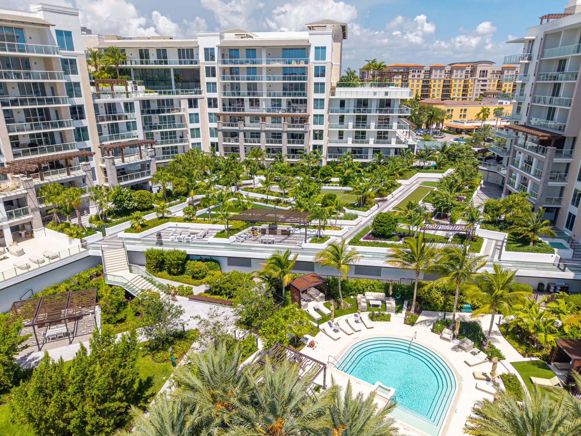 220 SE Mizner Boulevard, Unit 503, Boca Raton, FL 33432 Photo