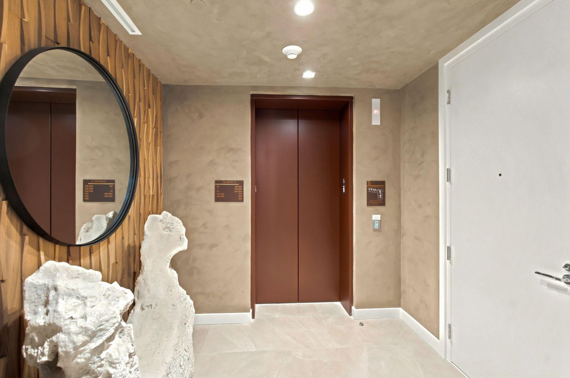 220 SE Mizner Boulevard, Unit 503, Boca Raton, FL 33432 Photo