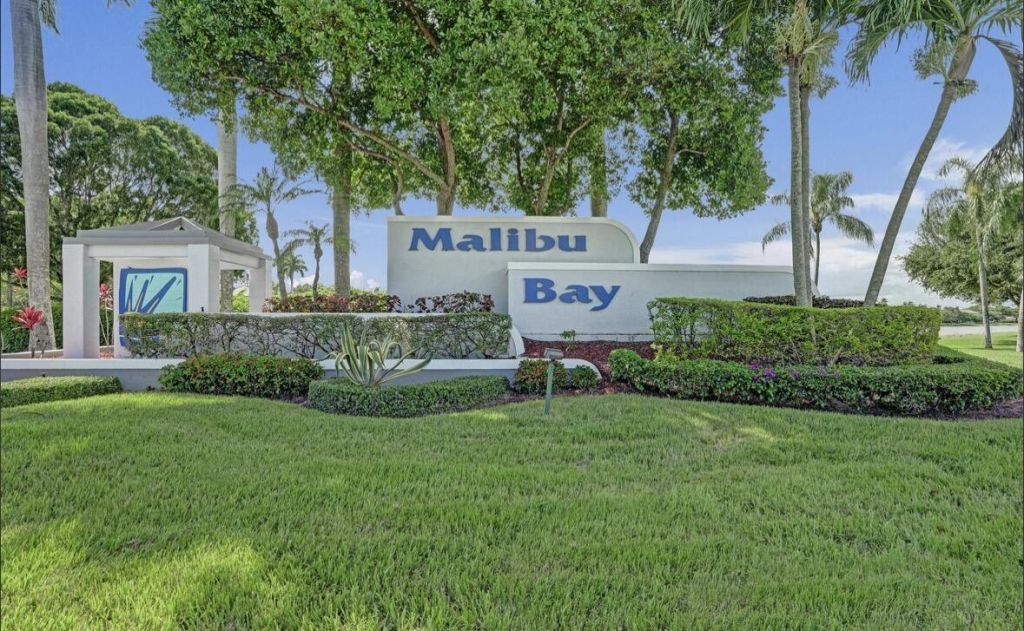 552 NW 208th Terrace, Pembroke Pines, FL 33029 Photo