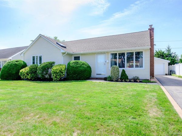 1436 Wilson Road , East Meadow, NY 11554