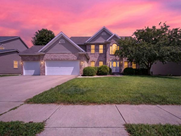 1718 Pfitzer Road , Normal, IL 61761