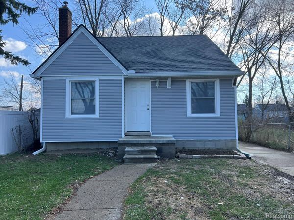 8680 Stahelin Avenue , Detroit, Mi 48228
