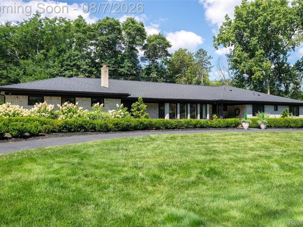 30695 Bruce Lane, Franklin Village, Mi 48025