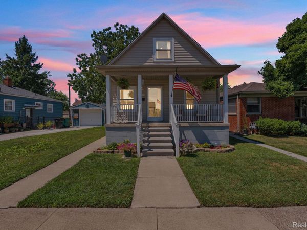 1270 Lincoln Street , Wyandotte, Mi 48192
