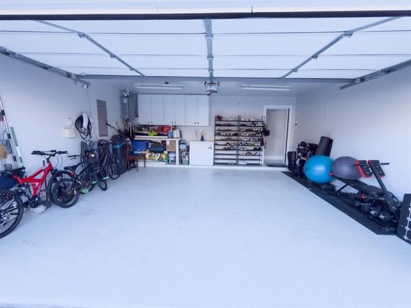 7906 Thorneywood Road , Plano, TX 75024