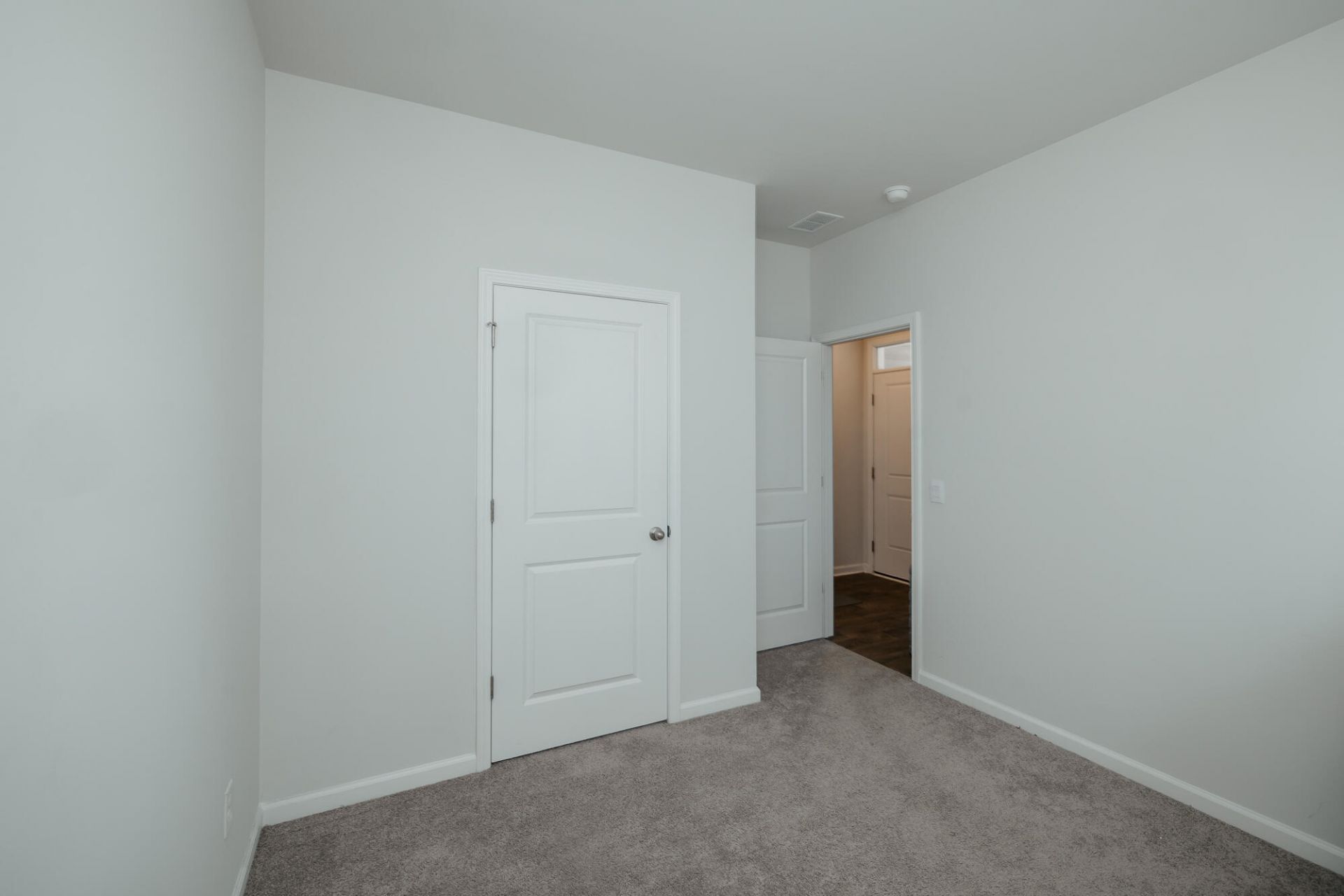 206 Mica Court Photo 15
