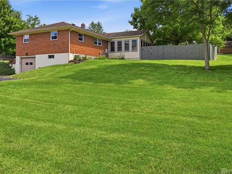 25 Secore Court, Beavercreek, OH 45440 Photo 4