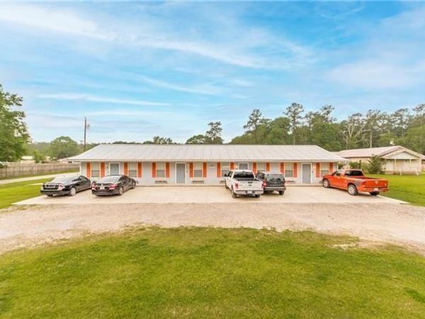 196 N LARUSSA Lane , Unit 2, Independence, LA 70443