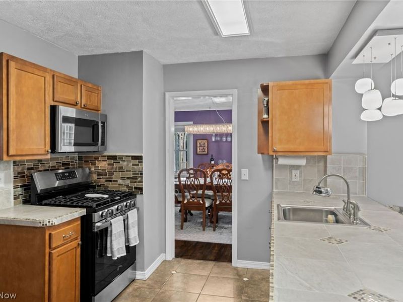 2031 Temblethurst Road, South Euclid, OH 44121 Photo 15