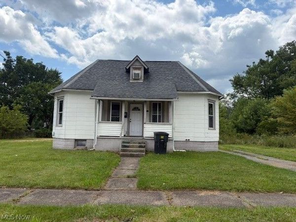 1479 West Avenue NW, Warren, OH 44483