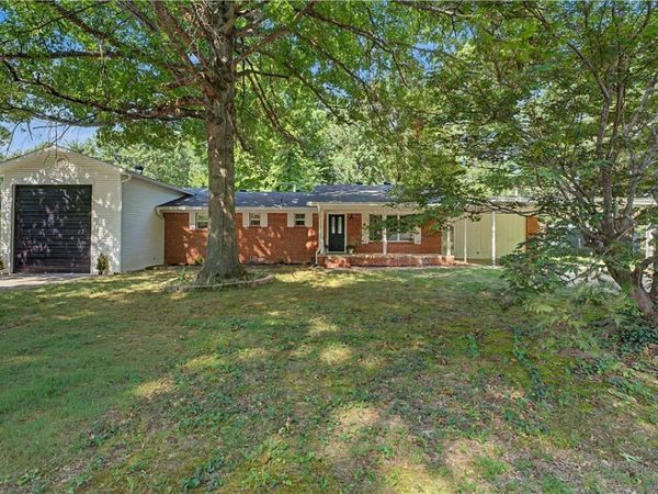 4202 Croxdale Street , Springdale, AR 72764