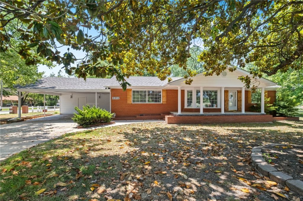 2202 University Street  Siloam Springs, AR 72761