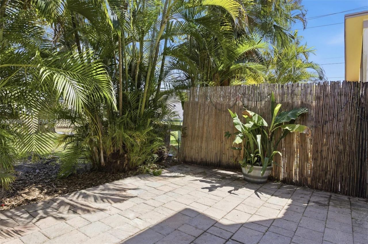 2950 NW 106th Ave , Unit 8, Sunrise, FL 33322 Photo