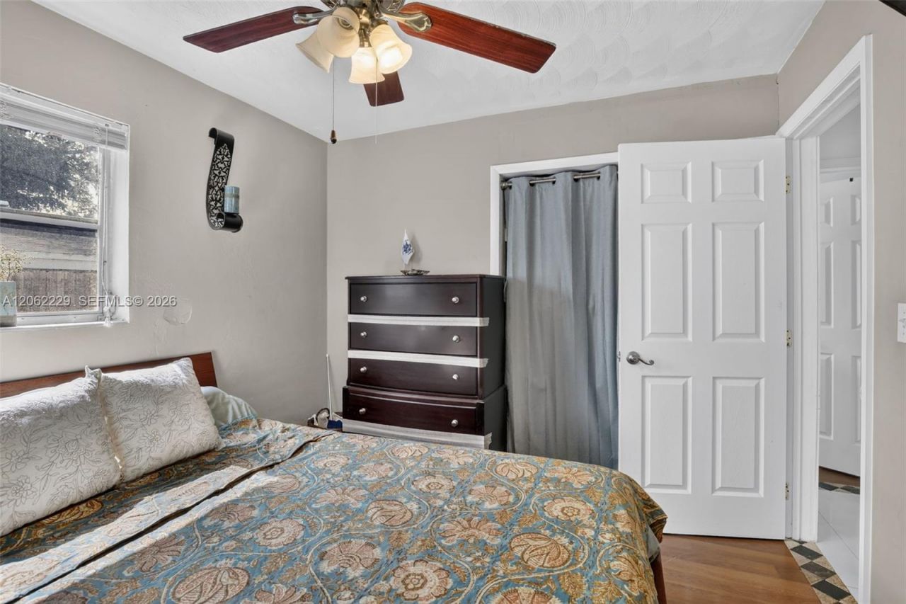 2731 Bruce Ter, Hollywood, FL 33020 Photo
