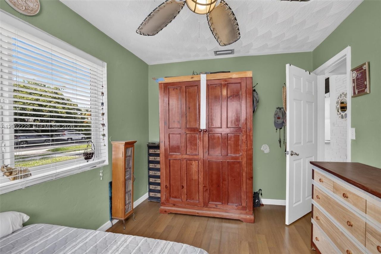2731 Bruce Ter, Hollywood, FL 33020 Photo