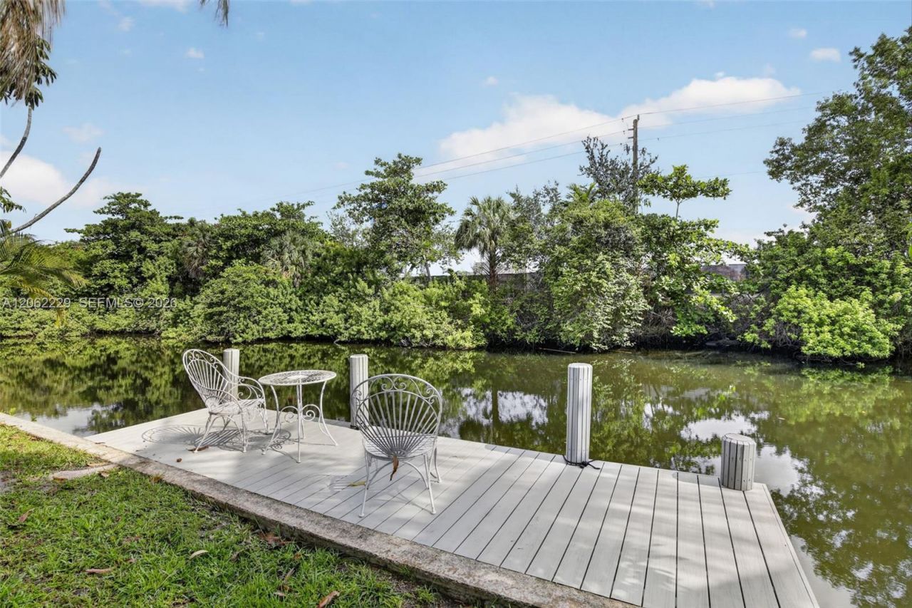 2731 Bruce Ter, Hollywood, FL 33020 Photo