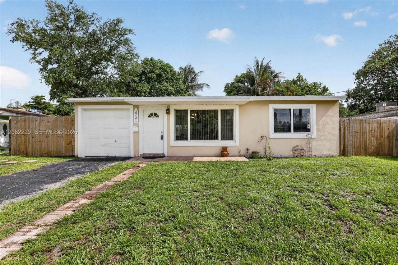 2731 Bruce Ter, Hollywood, FL 33020 Photo