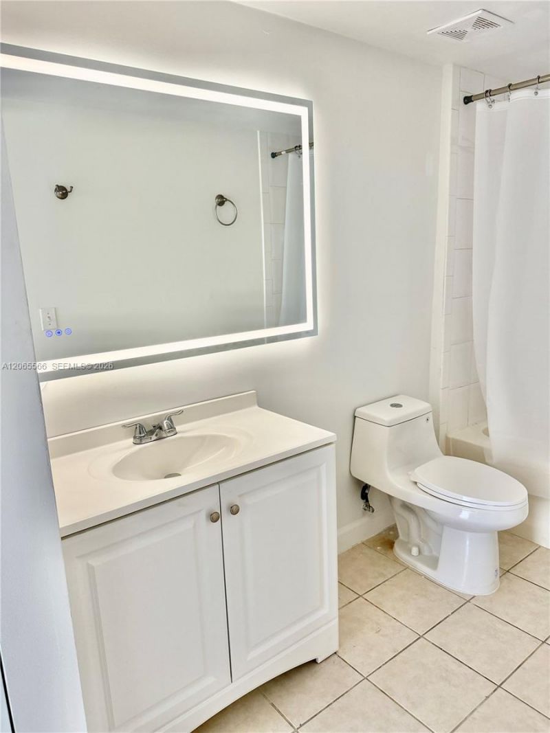 8010 N Nob Hill Rd , Unit 102, Tamarac, FL 33321 Photo
