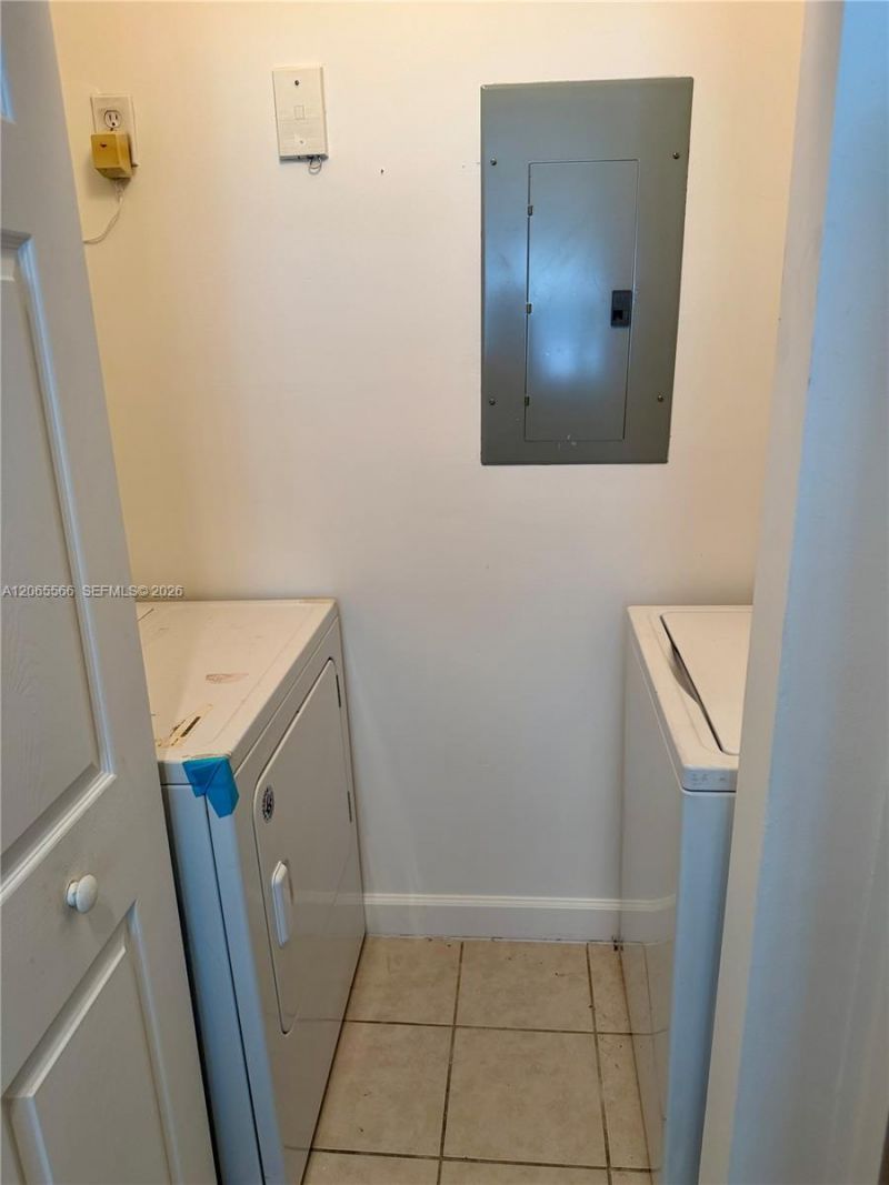 8010 N Nob Hill Rd , Unit 102, Tamarac, FL 33321 Photo
