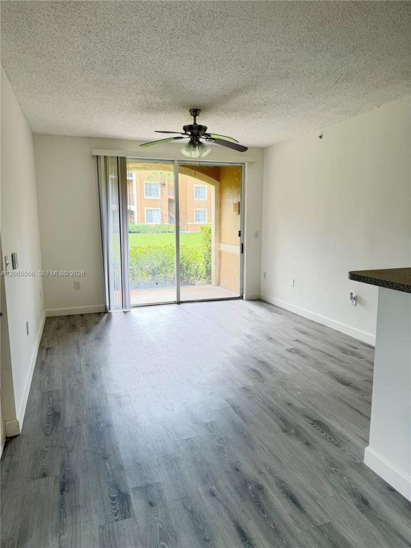 8010 N Nob Hill Rd , Unit 102, Tamarac, FL 33321 Photo