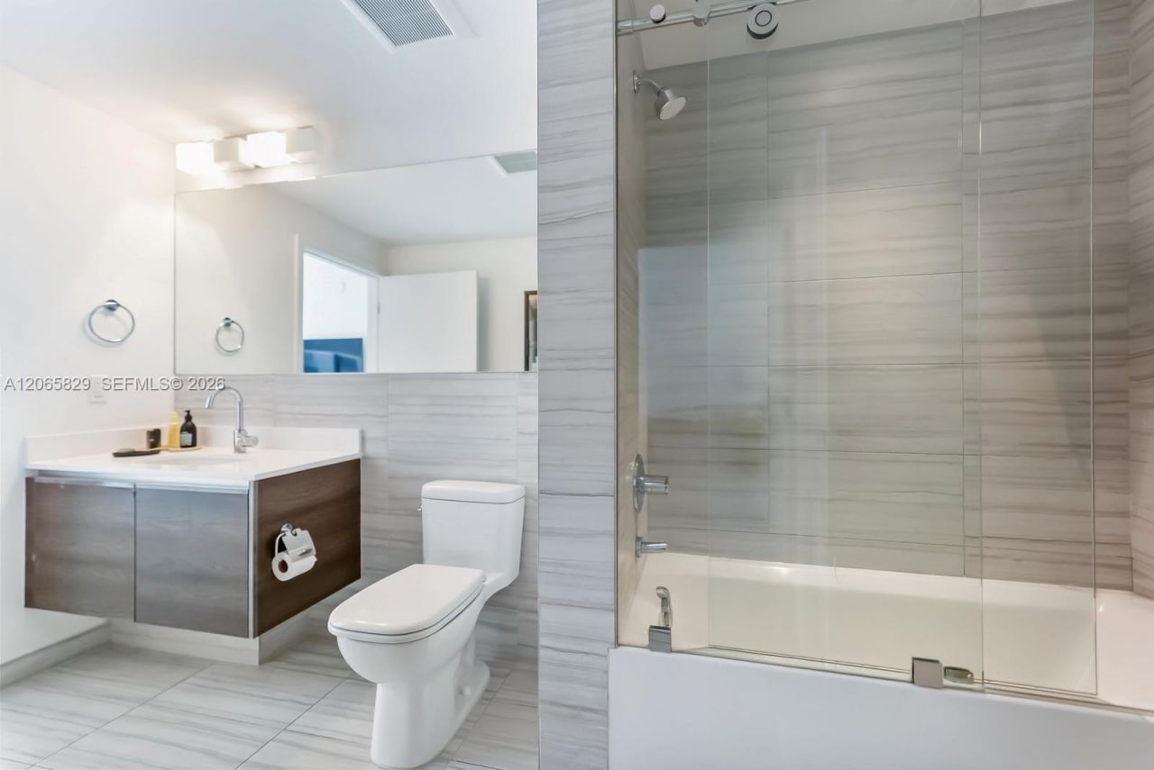 301 Altara Ave, Unit 630, Coral Gables, FL 33146 Photo