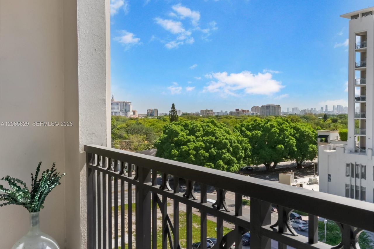 301 Altara Ave, Unit 630, Coral Gables, FL 33146 Photo
