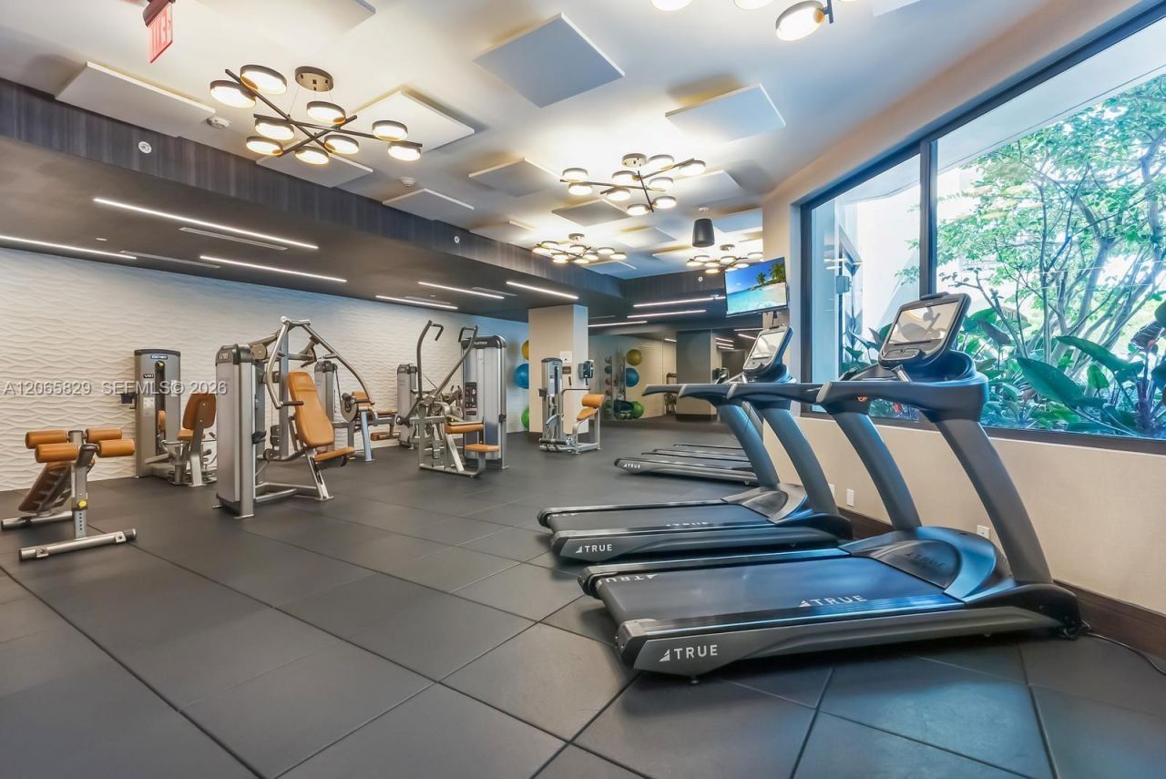 301 Altara Ave, Unit 630, Coral Gables, FL 33146 Photo