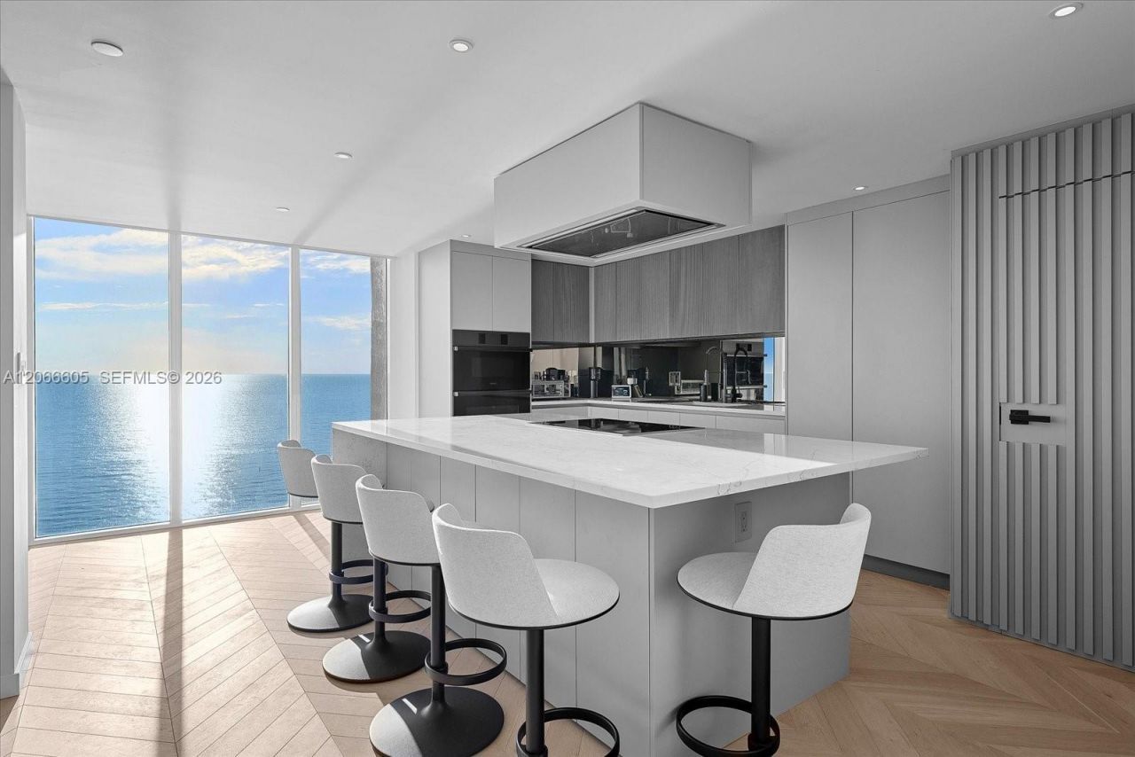 881 Ocean Dr , Unit 11H, Key Biscayne, FL 33149 Photo