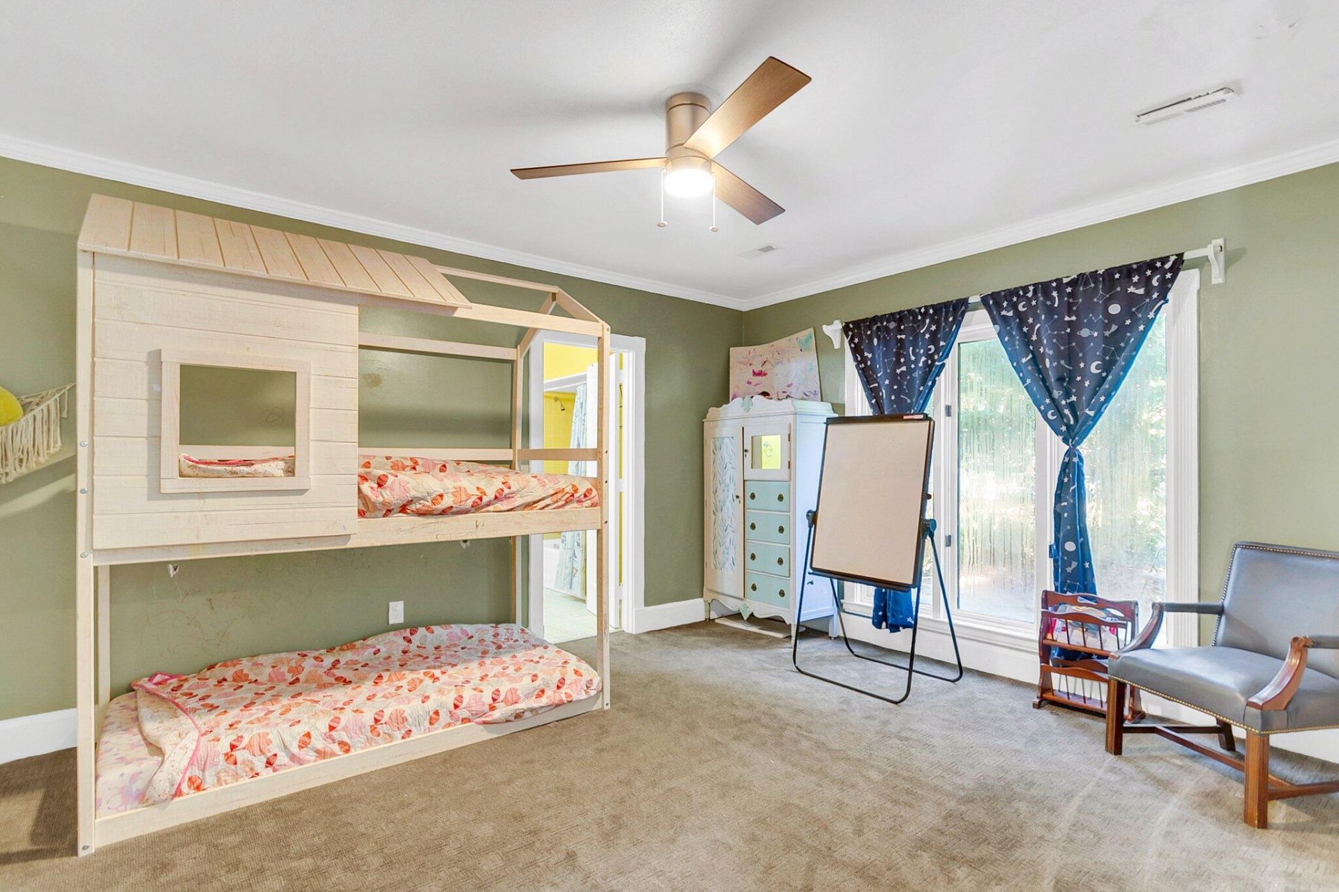 428 Carn Street Photo 21