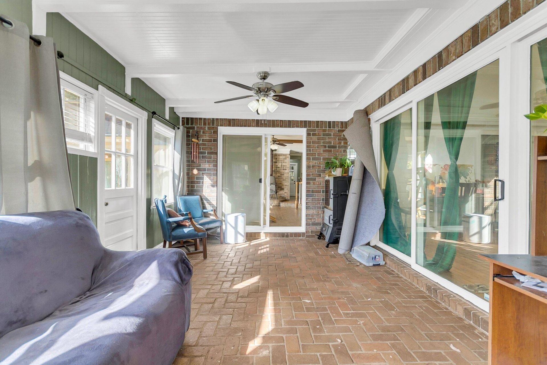 428 Carn Street Photo 23