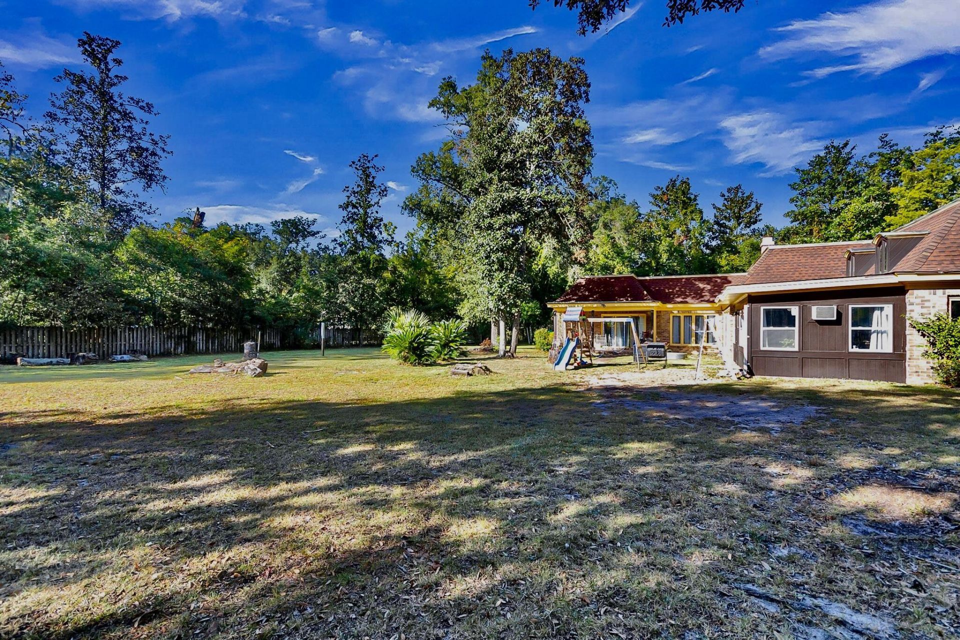 428 Carn Street Photo 28