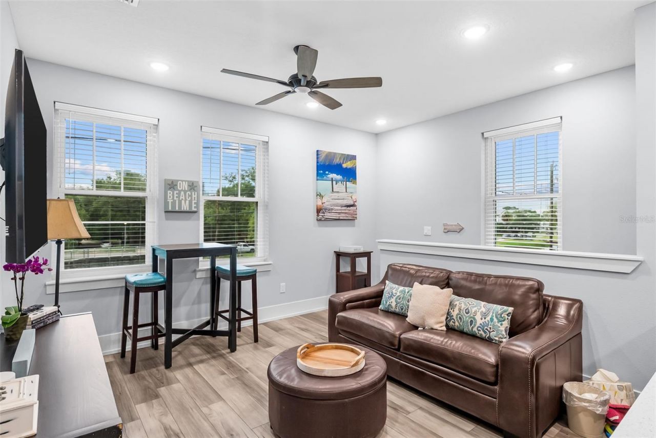 607 12th Avenue S, Saint Petersburg, FL 33701 Photo