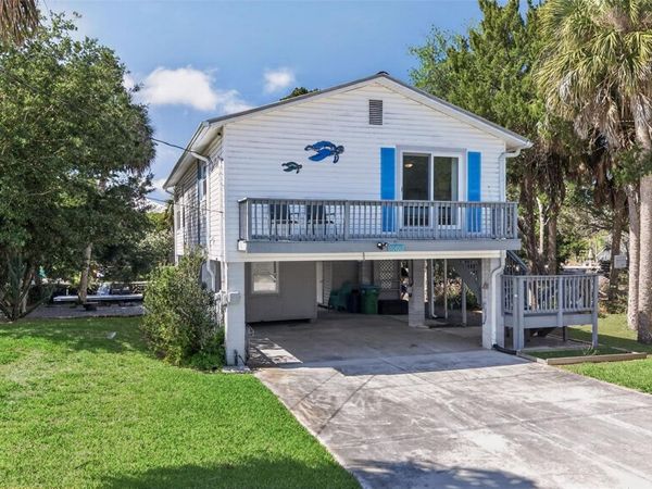 12122 W GULF BREEZE COURT , CRYSTAL RIVER, FL 34429