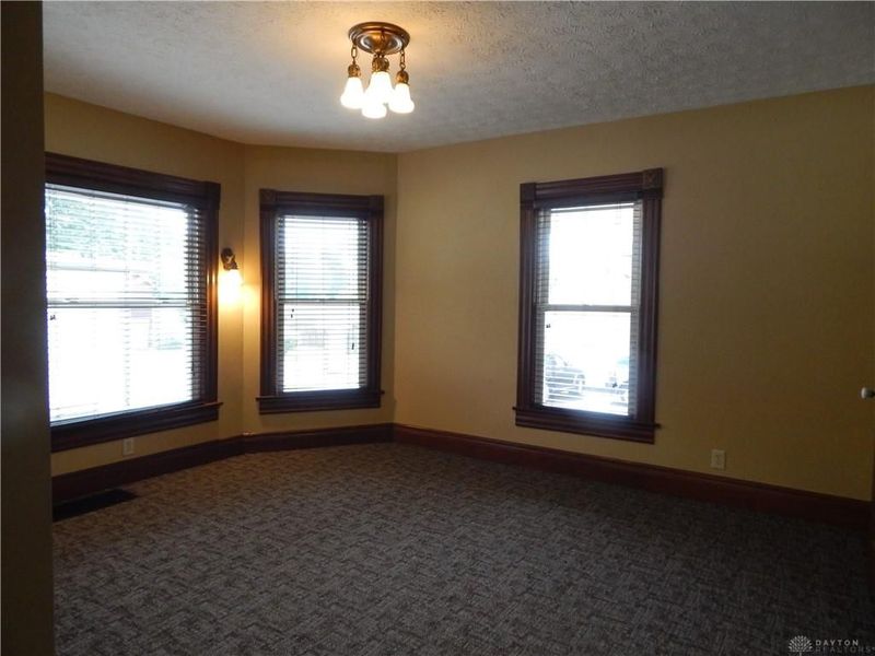 92 E Franklin Street, Dayton, OH 45459 Photo 12