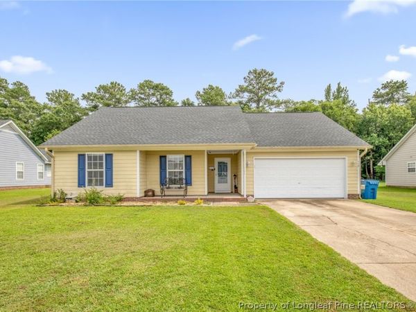 112 Hosta Drive, Raeford, NC 28376