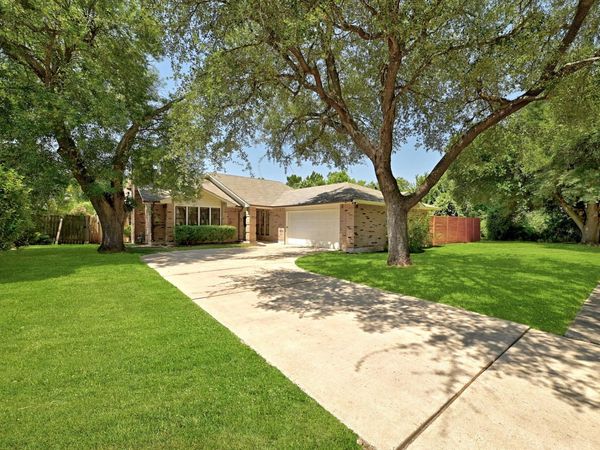 101 Redwood LN, Pflugerville, TX 78660