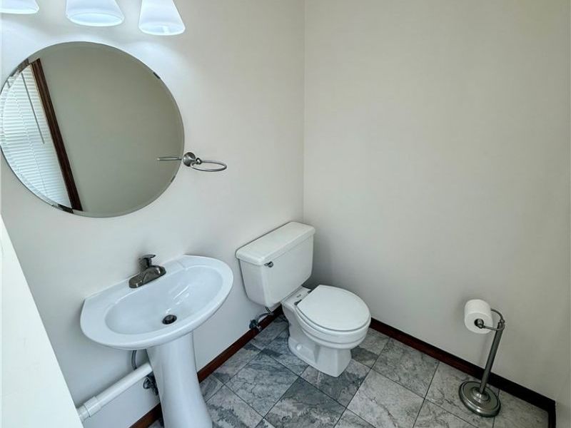810 Kentwood Drive, Unit 2, Boardman, OH 44512 Photo 12