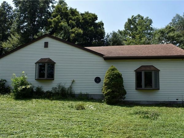 11674 Green Beaver Road , Canfield, OH 44406