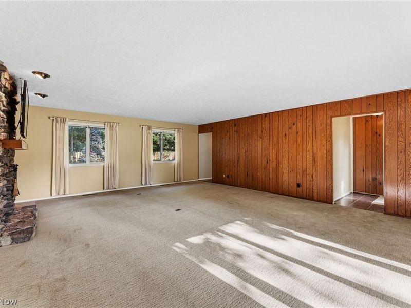 9249 Barton Drive, Strongsville, OH 44149 Photo 11