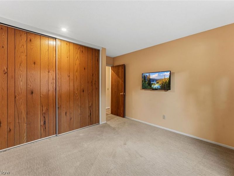 9249 Barton Drive, Strongsville, OH 44149 Photo 22