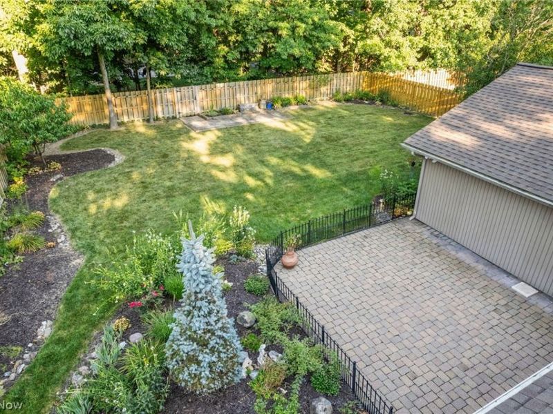 9249 Barton Drive, Strongsville, OH 44149 Photo 34